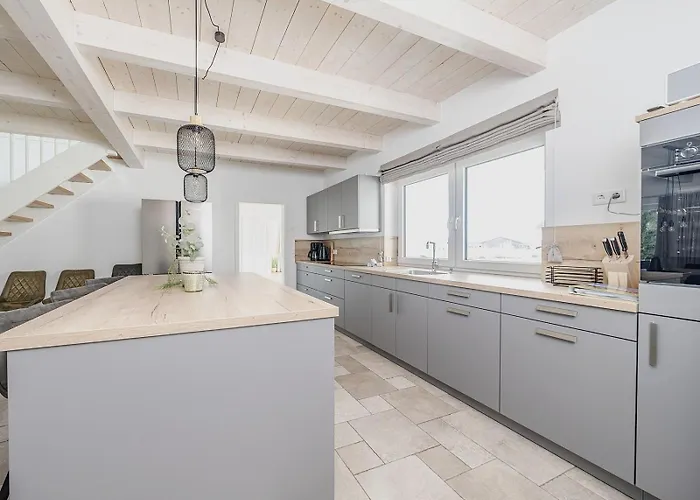 Nordseehaus Fuer Gruppen - Hell, Modern, Komfortabel *